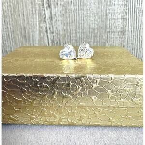 10ct. Heart Shaped Moissanite in PLATINUM filled 925 Silver